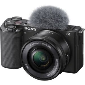 Sony ZV-E 10 with vlogger kit